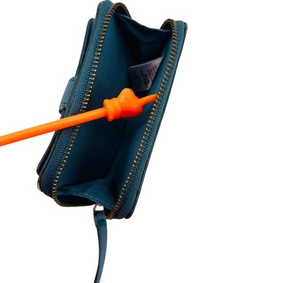 Fossil Teal Leather Compact Wallet With Snap Pocket & Zippered Closure - Picture 8 of 8